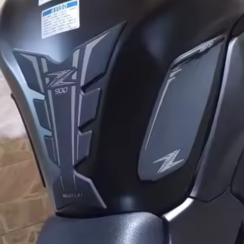 Tank Grip Pad - Kawasaki Z 900 - 2017 to 2025